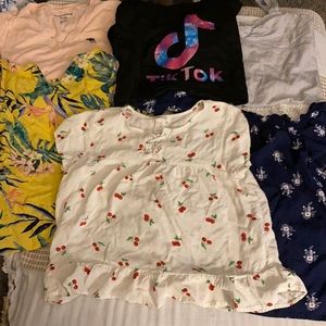 Girls size 10/12 top lot name brand